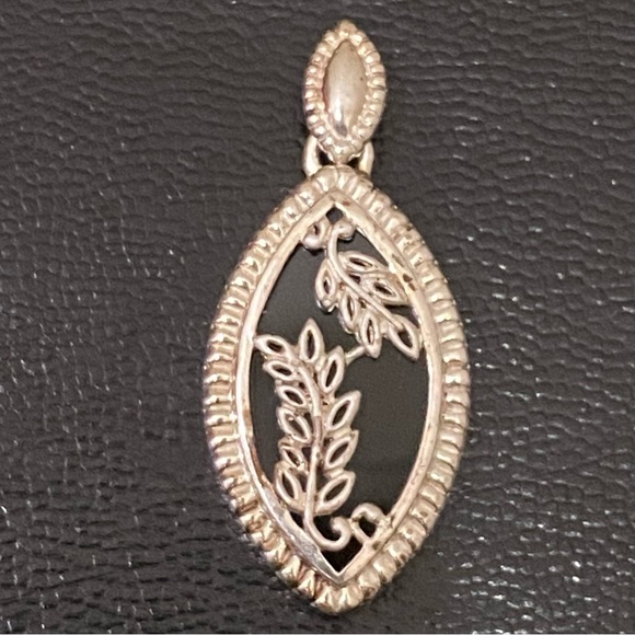 Vintage 925 Signed Sterling Silver  Teardrop Oval Black Onyx Leaf Pendant 14.5g - Picture 4 of 15